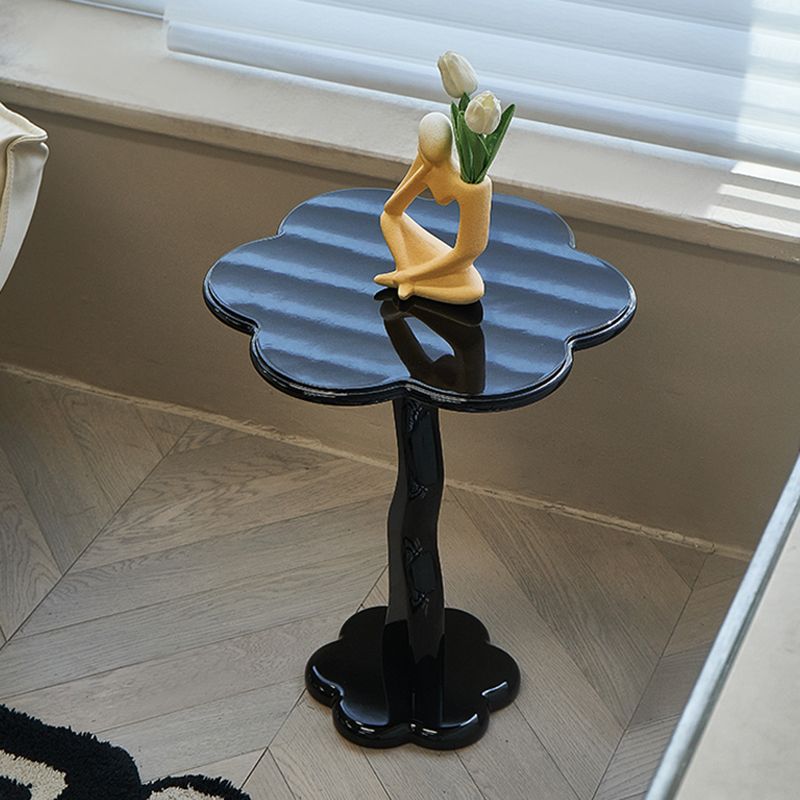 Mesa de madera de mesa lateral irregular de estilo moderno