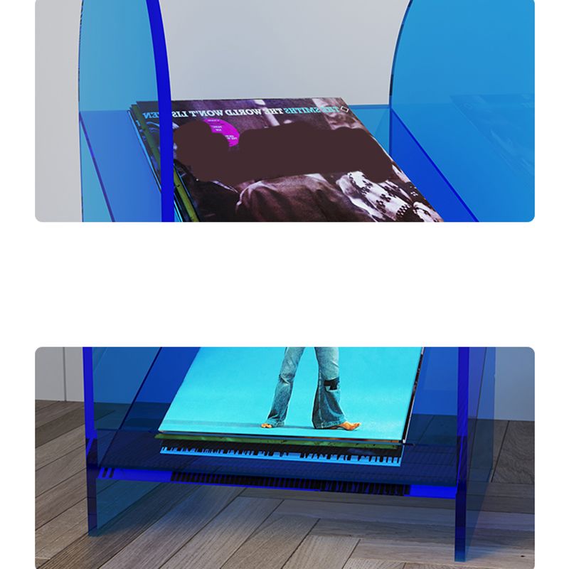 11 "La bibliothèque contemporaine de large étagères à l'arrière comprend une bibliothèque