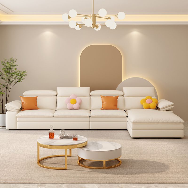 Sofá con durmiente de cuero sintético contemporáneo en la almohada blanca con los brazos del sofá cama