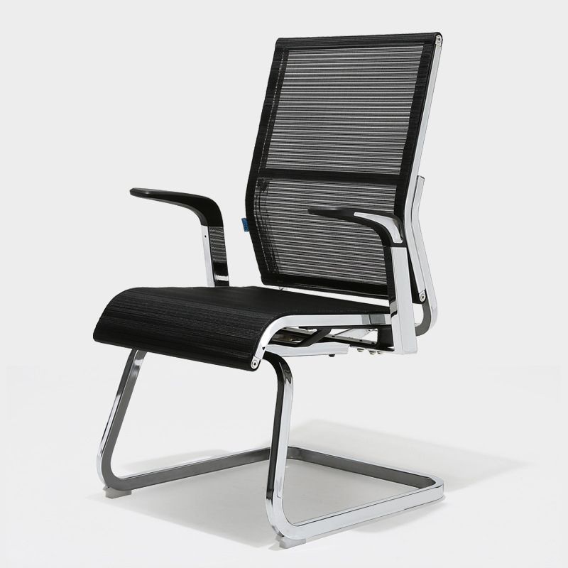 Moderne zwarte zwenkstoel Verstelbare stoelhoogte Vaste wapenstoel