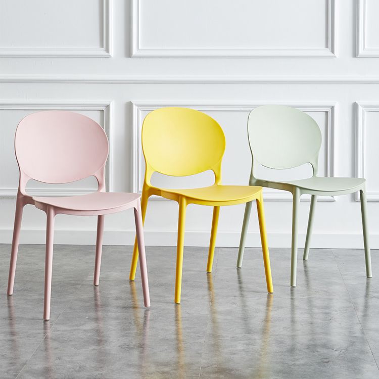 Plastic Scandinavian Indoor-Outdoor Chair Open Back Side Chair Clearhalo ' kitchen&dining_furn' 'Dining Chairs' 'Dining Tables & Seating' 'dining_chair' 'furn' 'furn_dining_chair' 'Furniture' 'furniture_dining_chair' 'Kitchen & Dining Furniture' 'kitchen' 1200x1200_2577c3ed-932c-4eef-9d7f-ded6b9d661af