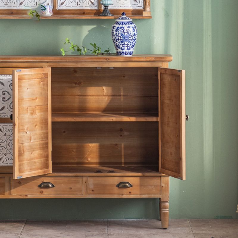 Armoire à accent industriel en nature naturelle avec une porte et des tiroirs en bois massif