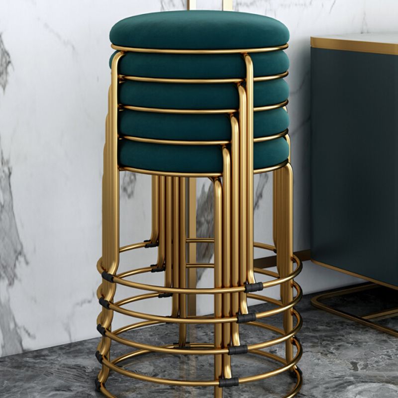 Standard Glam Velvet Ottoman Round Mildew Resistant Plain Ottoman Clearhalo 'furn' 'furn_ottomans_poufs' 'Furniture' 'Living Room Furniture' 'Ottomans & Poufs' 'ottomans_poufs' 1200x1200_26745f36-c650-47c8-910a-8abcbd9cce17