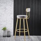 Taburete de bar de metal Glam con respaldo de tela y base dorada