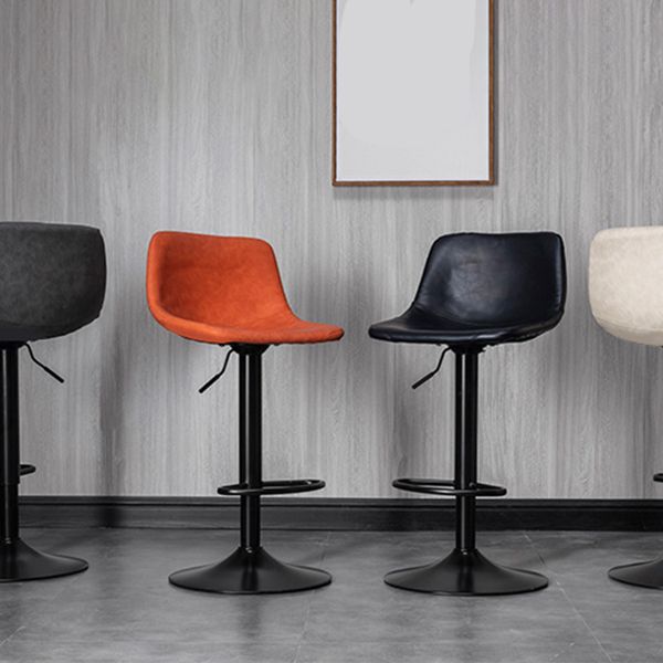 Skandinavischer Metallhocker Kunstleder gepolsterte Thekenhocker im matten Finish für Innenräume