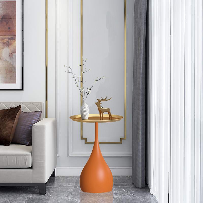 Tableau de coin supérieur à plateau rond minimaliste