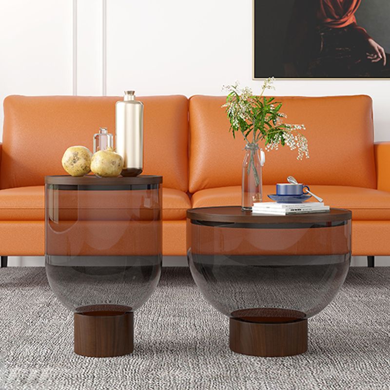 Tavolino laterale rotondo in stile contemporaneo