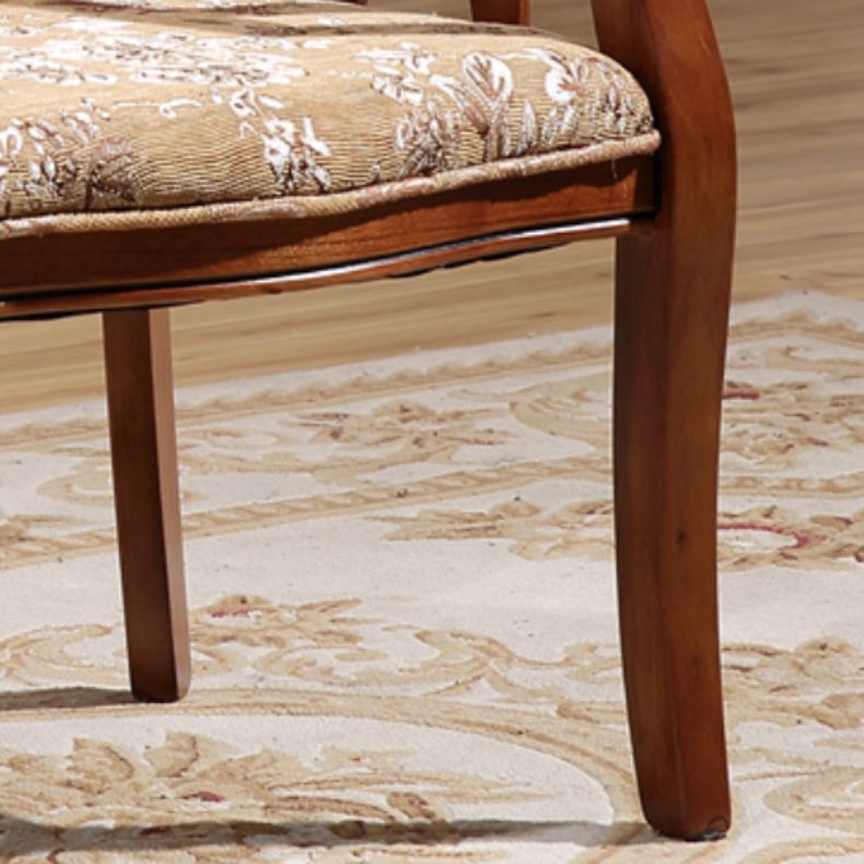 Silla de brazo de brazo de comedor de marco de madera maciza cubierta