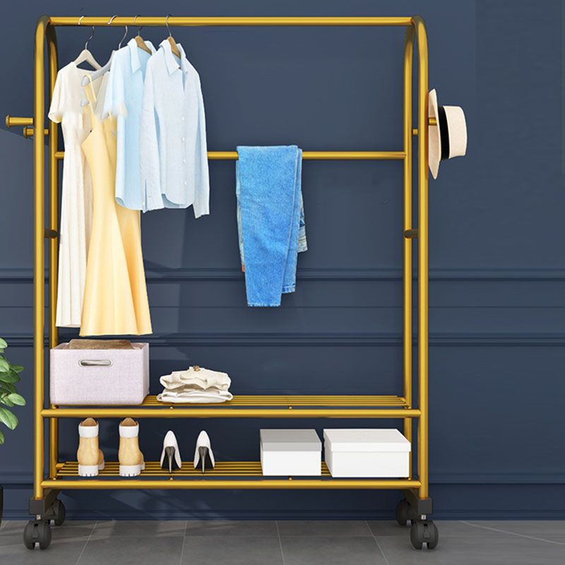 Rack de manteau de style glam métal étagères autoportantes.