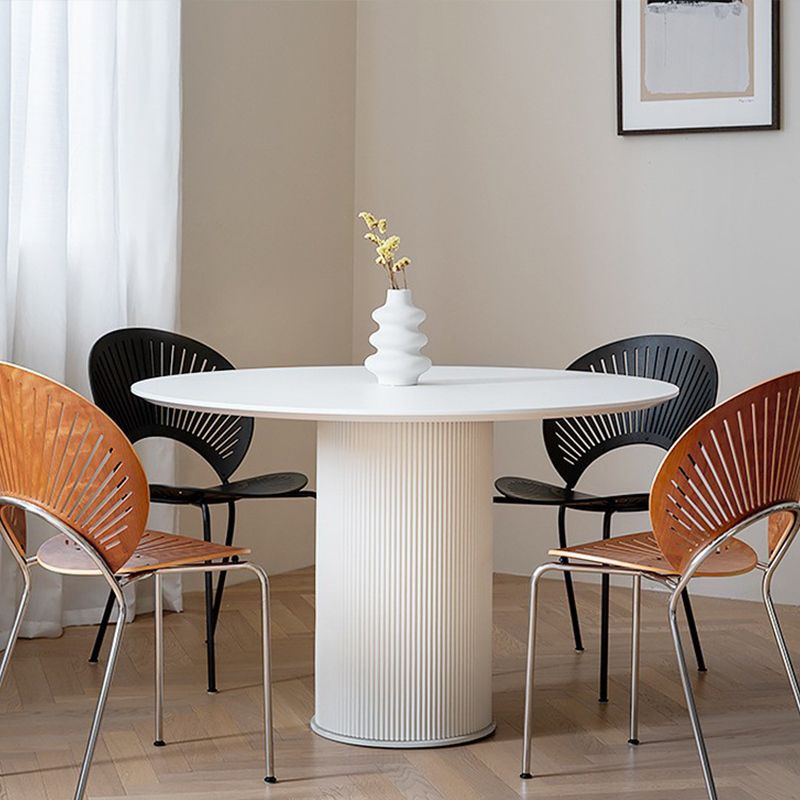 Simplicity Round Top Restaurant Table White Metal Base Dining Table Clearhalo 'Dining Tables & Seating' 'Dining Tables' 'dining_table' 'furn' 'furn_dining_table' 'Furniture' 'Kitchen & Dining Furniture' 1200x1200_275c7658-28db-4b41-bd42-fada4989ee4a