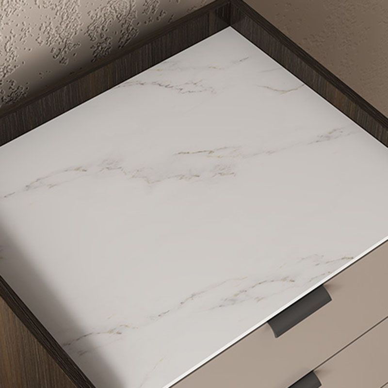 Cassettiera verticale in pietra per camera da letto contemporanea con cassetti