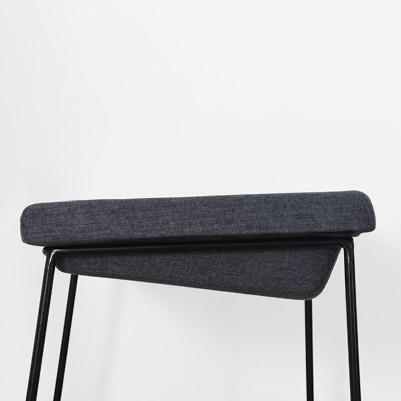 Moderno sgabello da bar in ferro con bancone senza schienale senza braccio senza armi con cuscino e pedale per la cucina