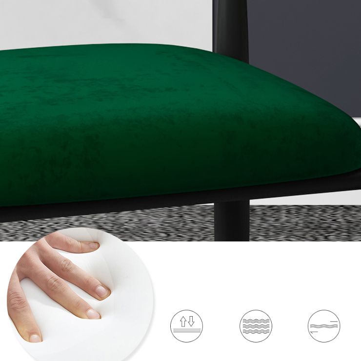 現代的なオープンバックダイニングアームチェアメタルフレーム布張り椅子