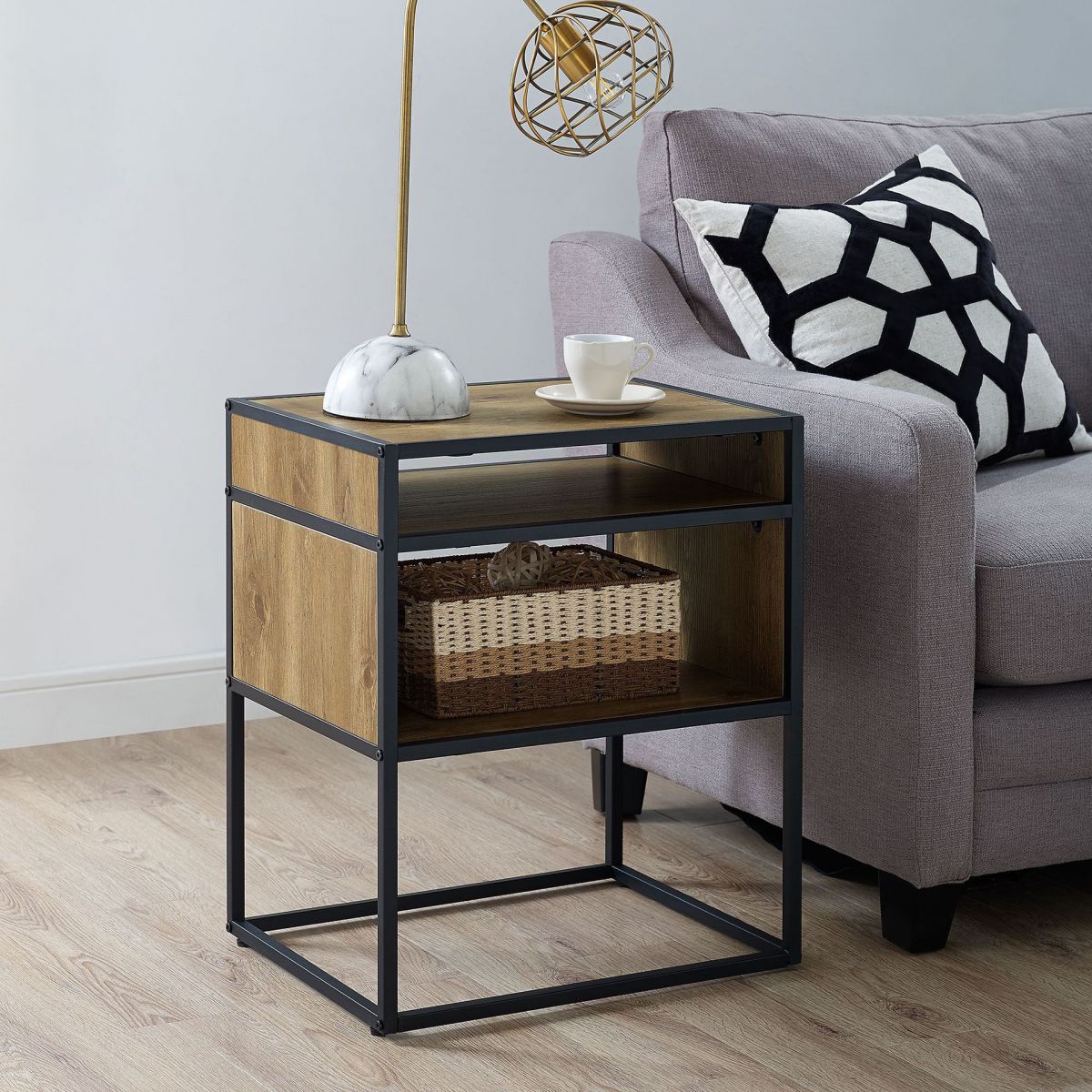Mid-Century Modern Console Accent Table Antique Finish Sofa Console Table in Wood Clearhalo 'Console Tables' 'console_tables' 'Entry & Mudroom Furniture' 'furn' 'furn_console_tables' 'Furniture' 1200x1200_27dbc00c-1920-4397-bbac-7aa3f6489344