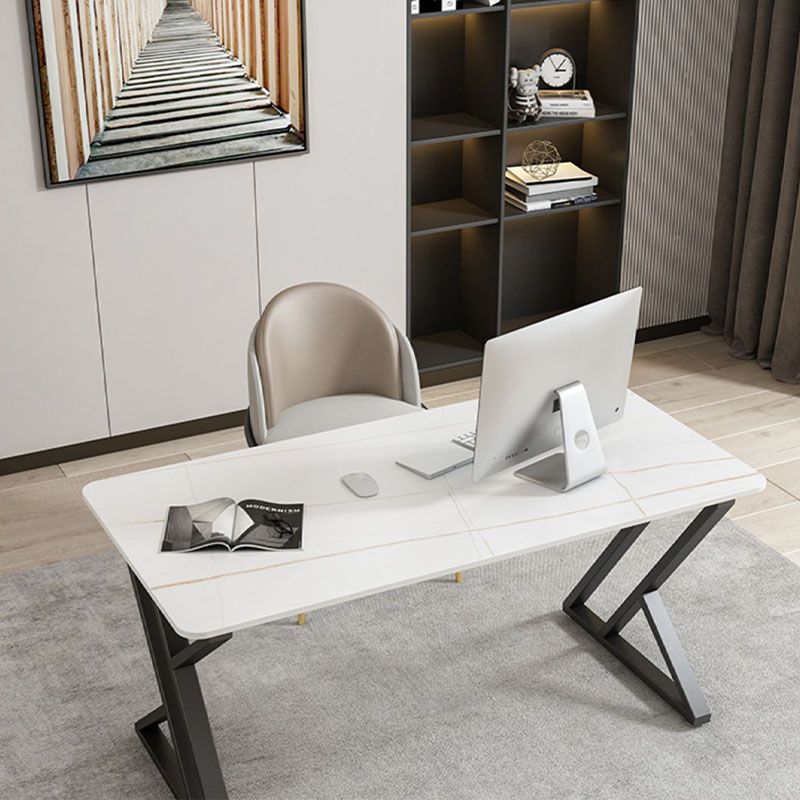 Scrivania rettangolare da ufficio in slitta di altezza da 30 pollici con gambe di ferro per ufficio