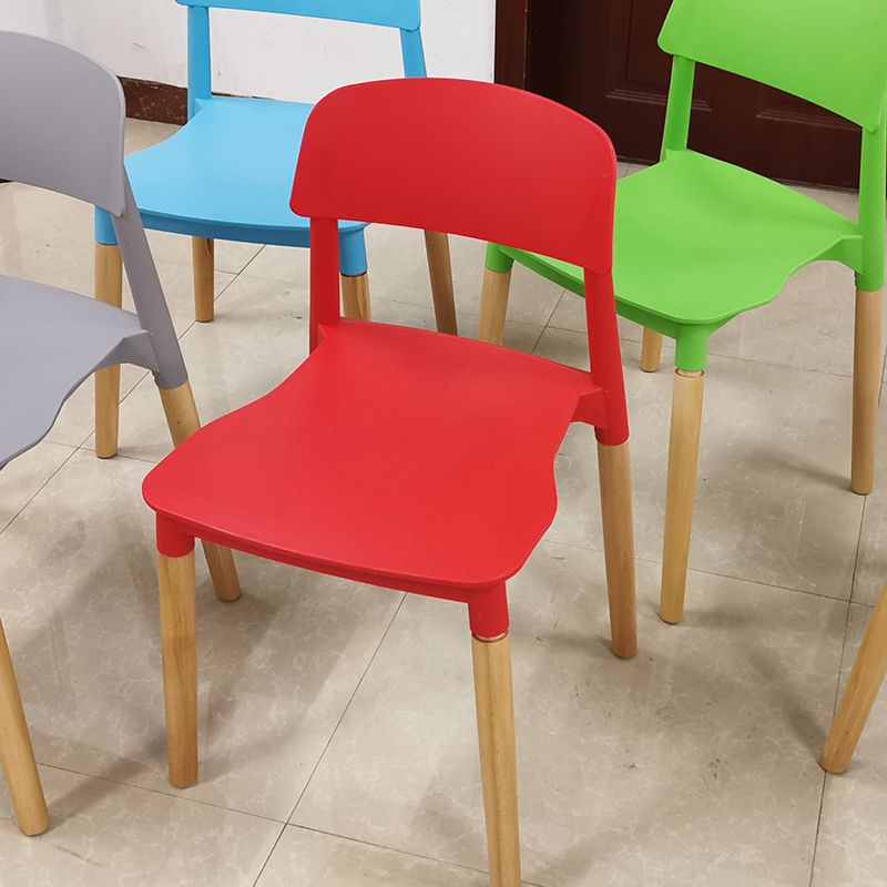 Chaise latéral de jambes en bois massif