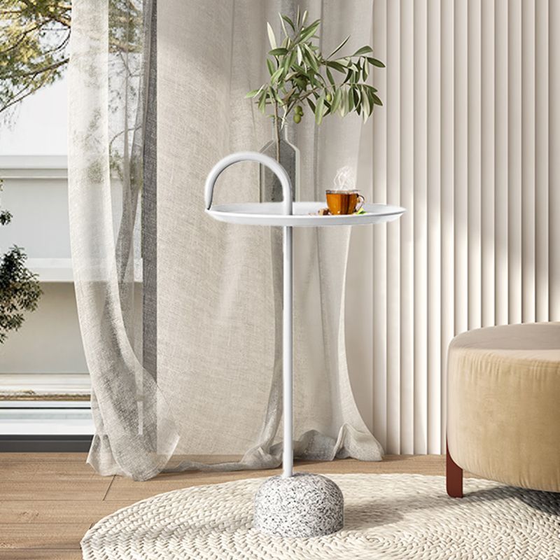 Mesa de esquina de pedestal de la mesa del lado de hierro de mediados de siglo para la sala de estar para la sala de estar