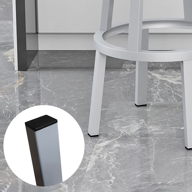 Industrial Rotatable Backless Counter Stool Iron Bar Stool with  Pedal for Bar