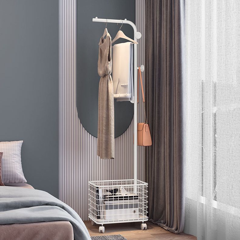 Rastrellino per gancio metallico con pentola da letto contemporanea con deposito