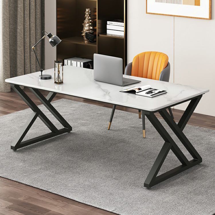 Bureau de bureau rectangulaire Bureau d'ordinateur finition antique avec jambes métalliques