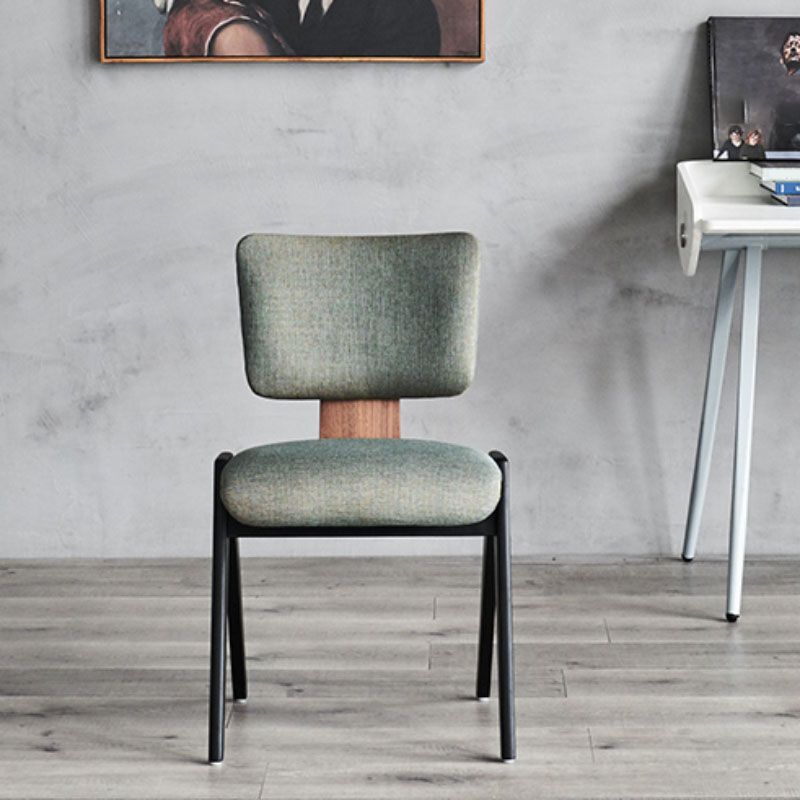 Industrieller Stil armloser Esstuhl Holzbasis offener Esstuhl für Schlafzimmer