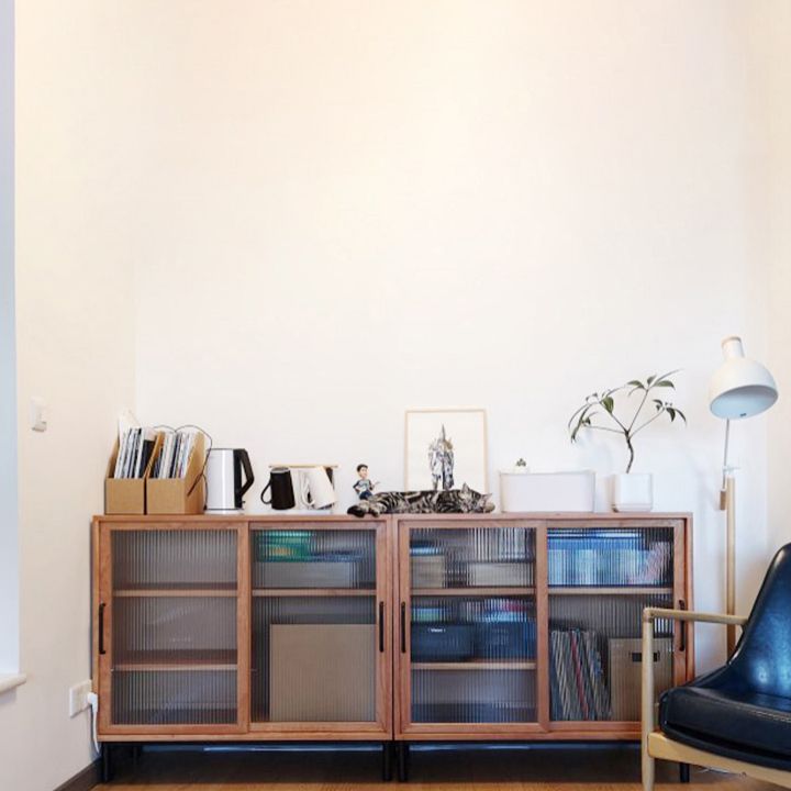 Solid Wood Sliding Doors Buffet 39.5"L Modern Living Room Buffet Stand Clearhalo 'buffet_sideboard' 'Buffets & Sideboards' 'furn' 'furn_buffet_sideboard' 'Furniture' 'Kitchen & Dining Furniture' 1200x1200_298b5133-a282-4ced-b4cb-7cbd4068d98f