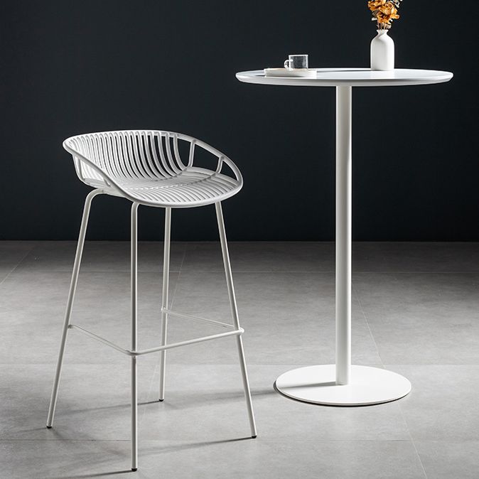 Round Wood Top Bar Table with Pedestal Industrial Metal Frame Bar Table Clearhalo 'Bar Furniture' 'Bar Tables' 'bar_tables' 'furn' 'furn_bar_tables' 'Furniture' 'Kitchen & Dining Furniture' 1200x1200_29999c2a-e73a-478d-b3f8-78cf88ceedb4