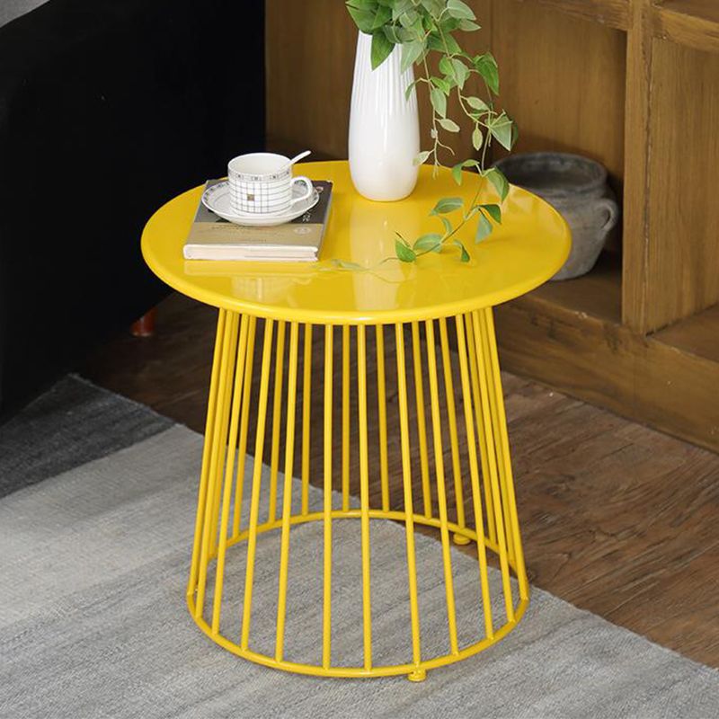 Metal Round Frame Side Table Contemporary Simple Dia 19.7" End Table Clearhalo 'Coffee & Accent Tables' 'End & Side Tables' 'end_side_tables' 'furn' 'furn_end_side_tables' 'Furniture' 'Living Room Furniture' 1200x1200_2a019861-b5f3-4908-8a19-0cf3958123df