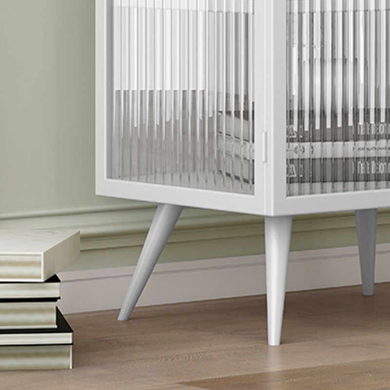 Las puertas modernas incluían la mesita de noche de metal de la cama con las piernas para el dormitorio