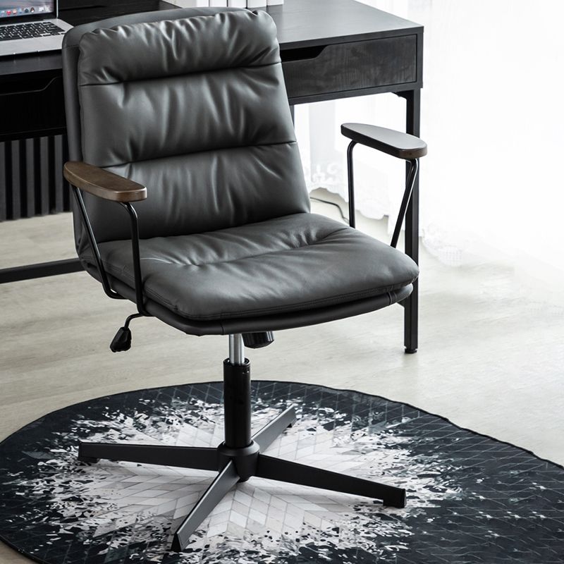 Chaise de bureau à bras fixes en cuir sans chaise de bureau ergonomique pénible avec roues