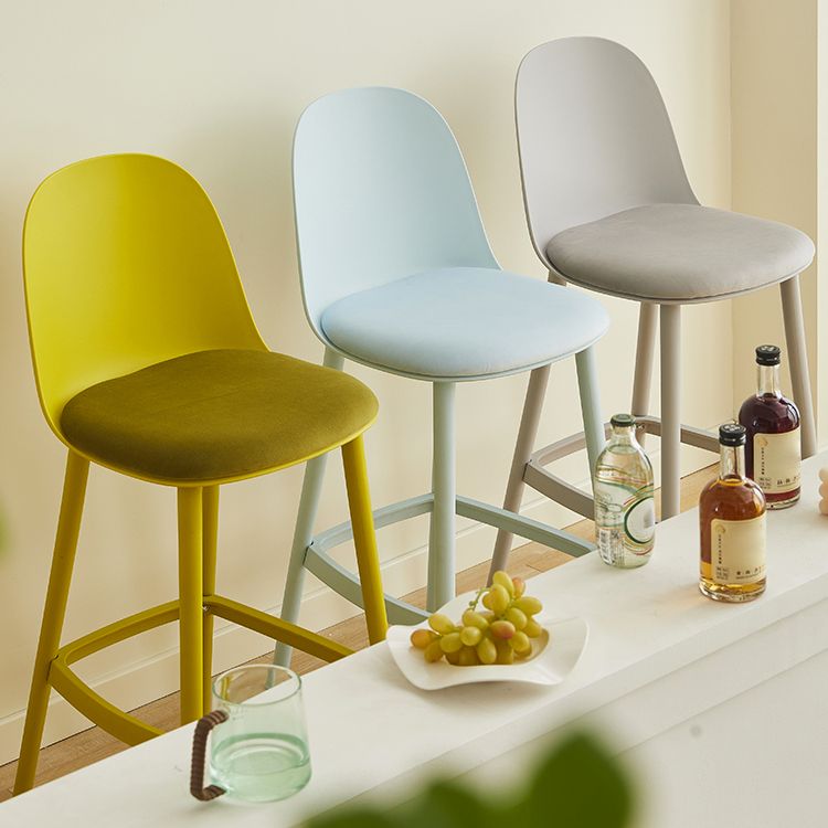 Taburetes de bar de estilo moderno taburetes de barra de plástico de respaldo para el comedor