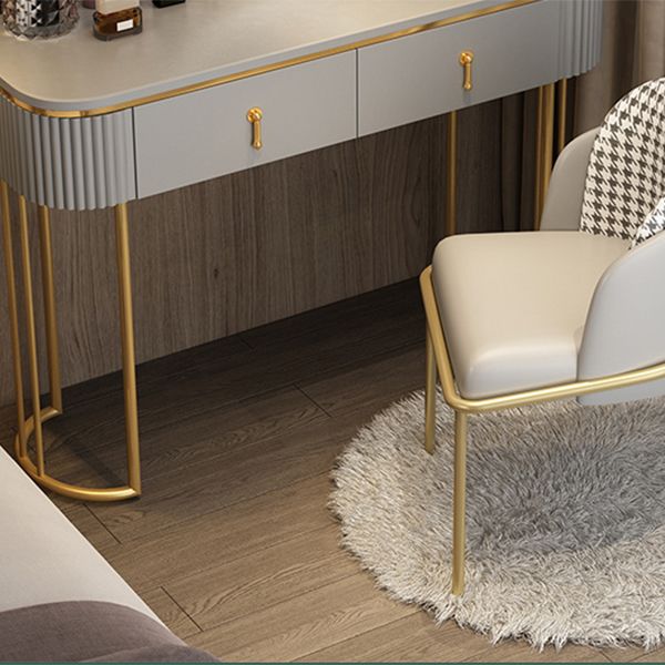 Glamholz Rahmen Make -up Eitelkeit Schubladen Eitelkeit in Weiß mit goldener Basis