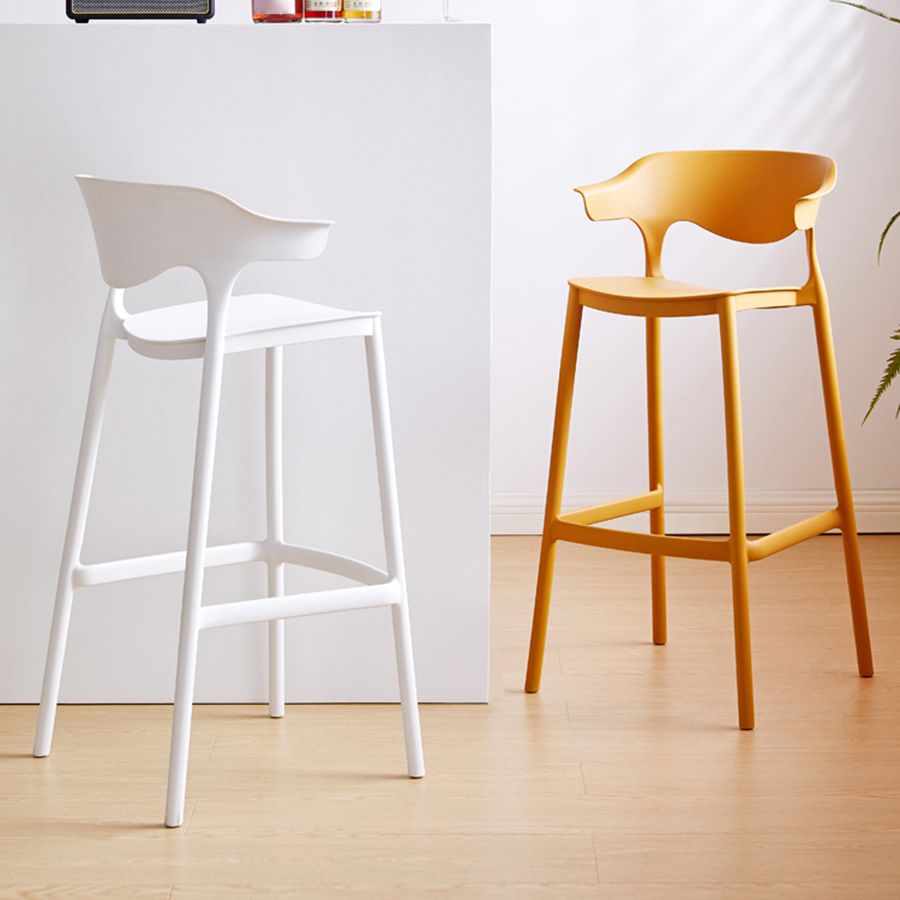 Contemporary Low Back Plastic Armless Bar Stools with Footrest
