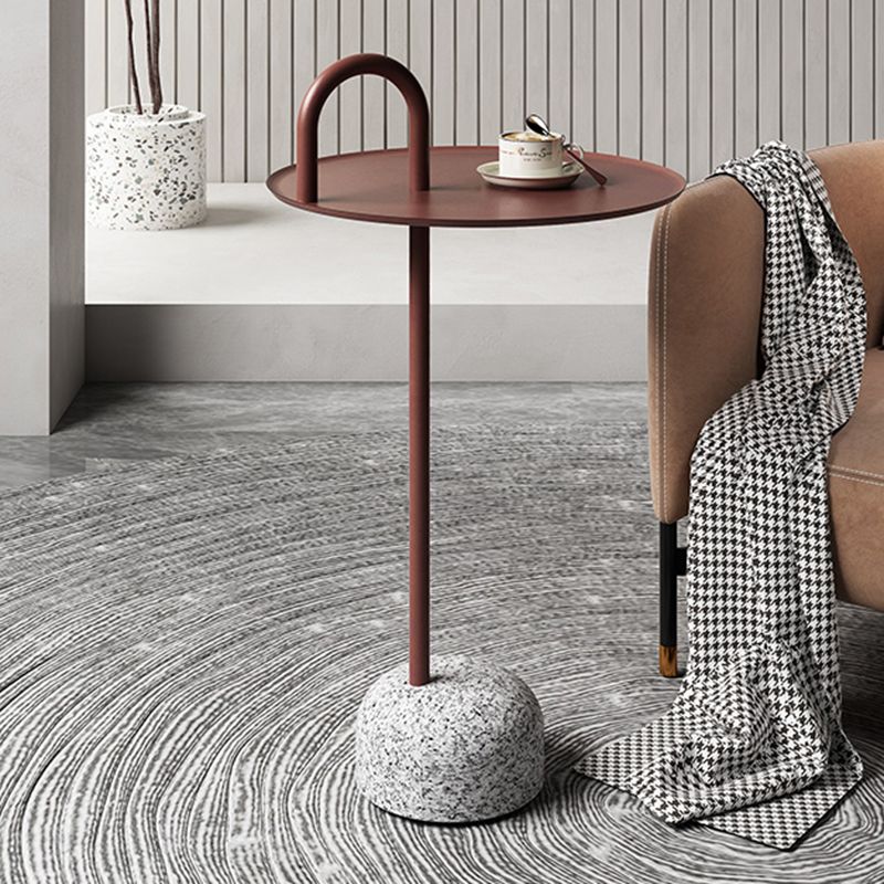 Mesa de esquina de pedestal de la mesa del lado de hierro de mediados de siglo para la sala de estar para la sala de estar