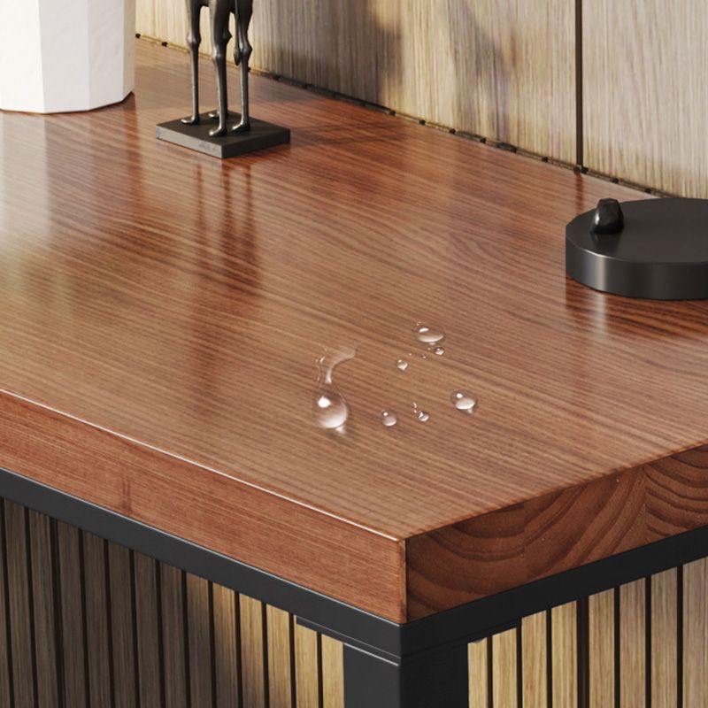 Bureau de bureau en L moderne Brown Brown Writing Bureau avec des jambes en métal