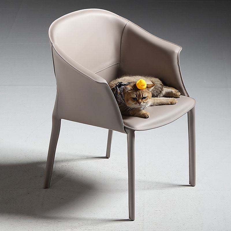 Silla del lado moderno de cuero con brazos Silla de comedor de acabado mate