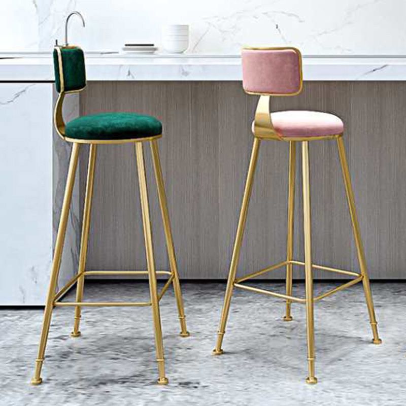 Modern Style Metal Bar Stool with Footrest and Low Back Bistro Lounge Bar Stool Clearhalo 'Bar Furniture' 'Bar Stools' 'bar_stools' 'furn' 'furn_bar_stools' 'furniture_bar_stools' 'Kitchen & Dining Furniture' 'kitchen&dining_furn' 'kitchen' 'kitchen_furn' Furniture' 1200x1200_2bac1317-8f6f-4f3d-9f24-0fc86618ef66