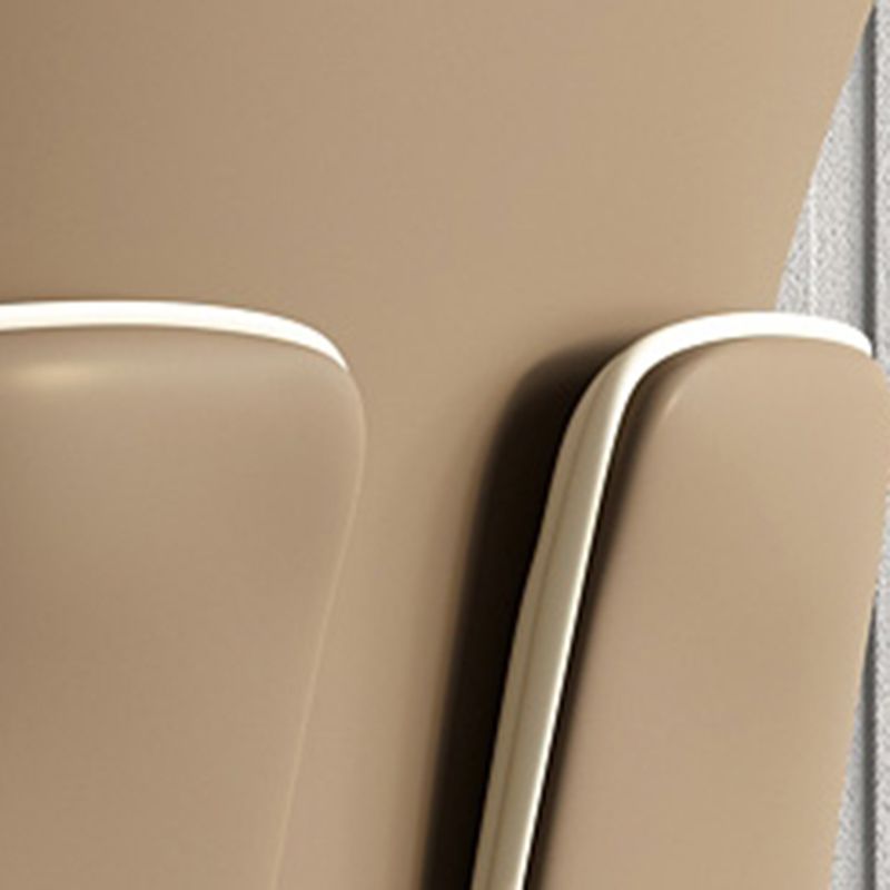 Eigentijdse eiken houten wingback stoel matte afwerking faux lederen stoel met zwarte poten