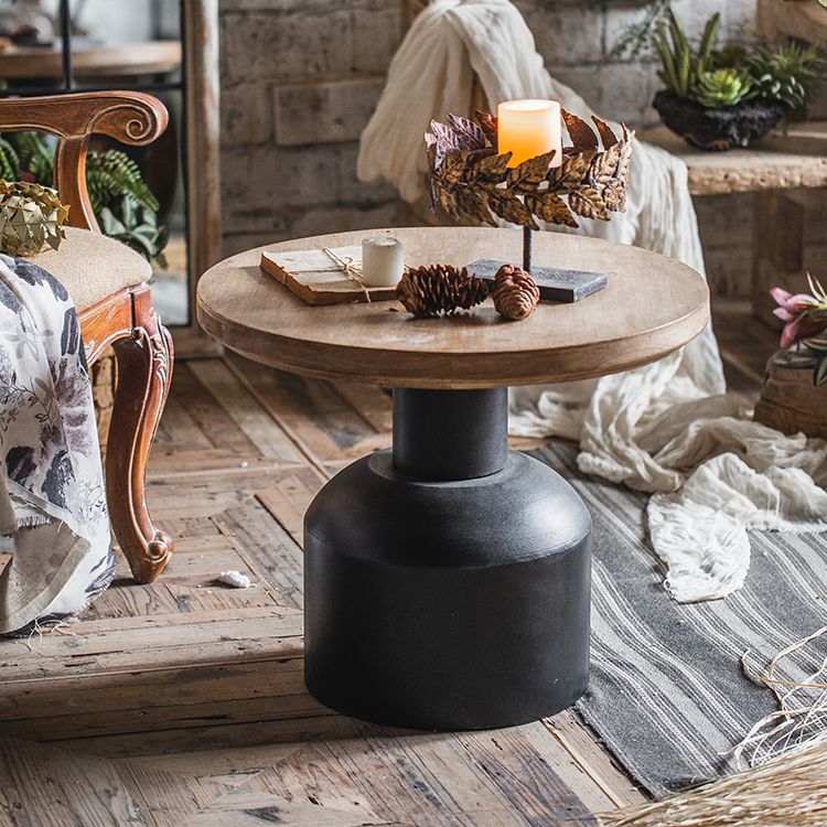 Rustic Distressed Side End Table Pedestal Round Sofa Side Accent Table Clearhalo 'Coffee & Accent Tables' 'End & Side Tables' 'end_side_tables' 'furn' 'furn_end_side_tables' 'Furniture' 'Living Room Furniture' 1200x1200_2bf4751f-fef7-4517-b203-cd9e6cb85314