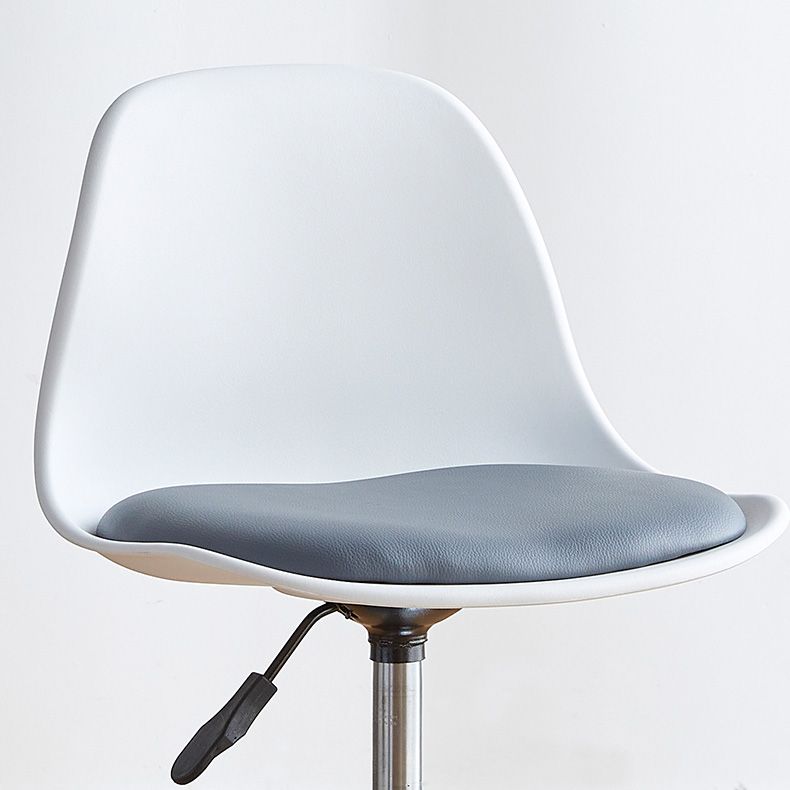 Contemporary Style Liftable Bar-stool Plastic Counter Bar Stool with Metal Legs Clearhalo 'Bar Furniture' 'Bar Stools' 'bar_stools' 'furn' 'furn_bar_stools' 'Furniture' 'furniture_bar_stools' 'Kitchen & Dining Furniture' 1200x1200_2c03f23e-32b9-47c7-89f0-77a04e81e936