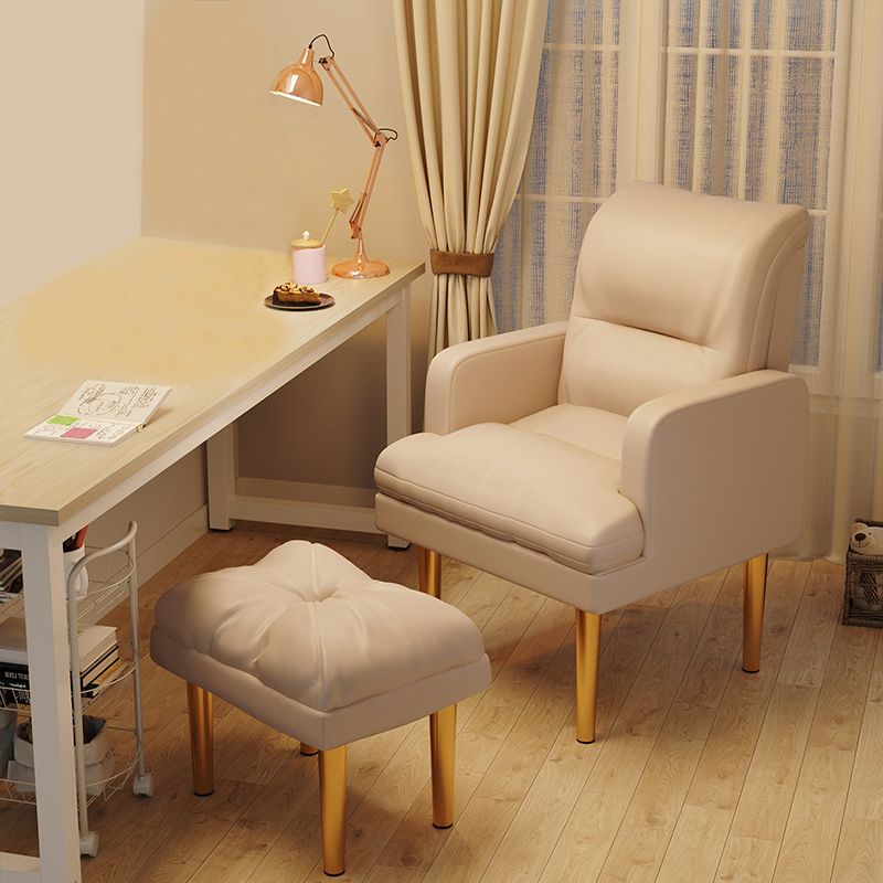 Chaise en cuir fausse 25,9 "L x 25,9" W x 37,4 "H Armes incluses pour salon pour le salon