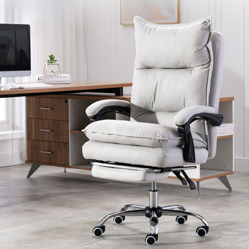 Contemporary Office Chair with Arms Adjustable Task Chair with Wheels
