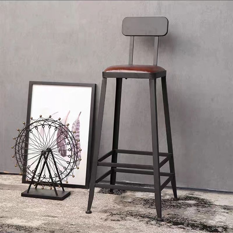 Industrial Brown Counter Stool Leather Square Stool with Black Metal Frame Clearhalo 'Bar Furniture' 'Bar Stools' 'bar_stools' 'furn' 'furn_bar_stools' 'Furniture' 'Kitchen & Dining Furniture' 1200x1200_2c9f6e16-30ac-4f96-9aea-2848077a2aaa