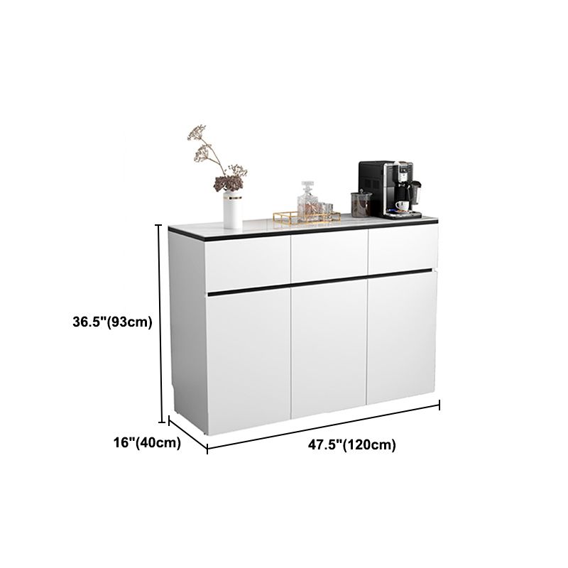 Sideboard di pietra di pietra moderna bianca con porta per la cucina