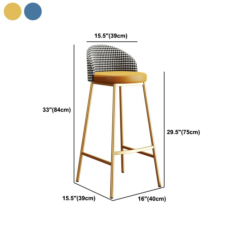 Modern Solid Wood Pub Table Set 1/3/4 Pieces Bar Table with Metal Stools Clearhalo 'Bar Furniture' 'furn' 'furn_home_bar_bar_sets' 'Furniture' 'Home Bars & Bar Sets' 'home_bar_bar_sets' 'Kitchen & Dining Furniture' 1200x1200_2cd02db7-6f90-4faf-b215-2e6b28e06b9d