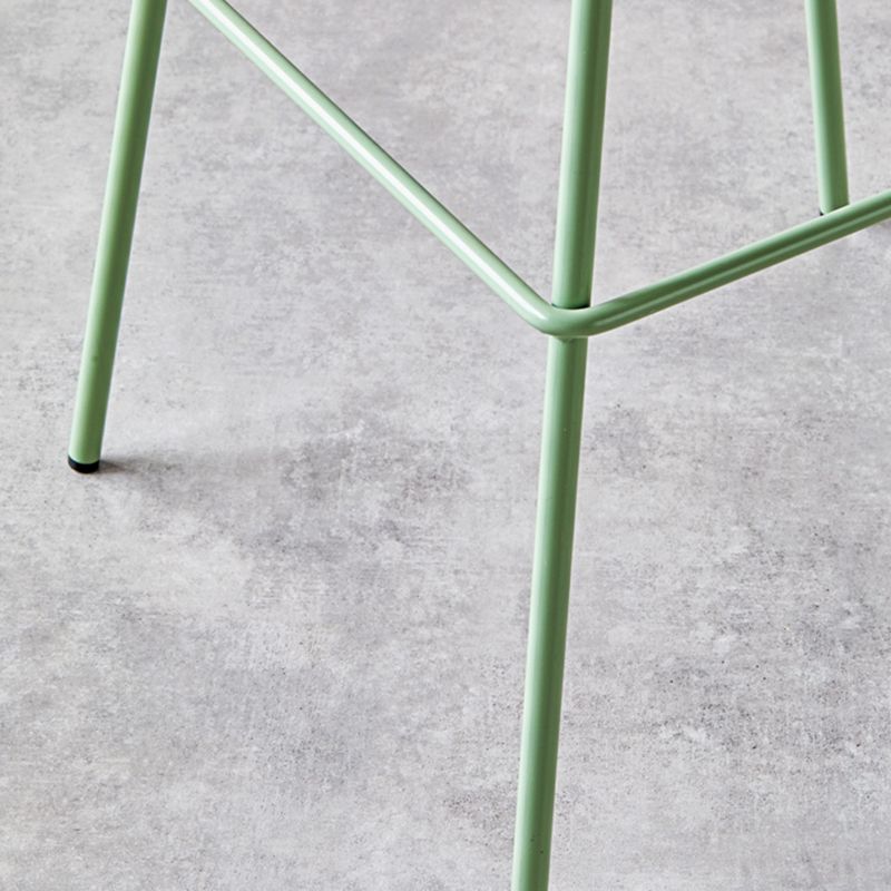 Contemporary Metal Bar Stool Bucket Counter Bar Stool with Metal Legs Clearhalo 'Bar Furniture' 'Bar Stools' 'bar_stools' 'furn' 'furn_bar_stools' 'Furniture' 'furniture_bar_stools' 'Kitchen & Dining Furniture' 1200x1200_2d33201d-bd66-4a31-ae9b-292c20a5df66