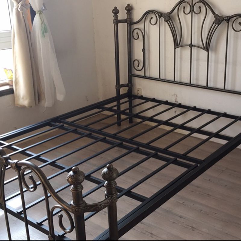 Metal Open-Frame Bed Solid Color Slat Bed with Custom Gold Leg