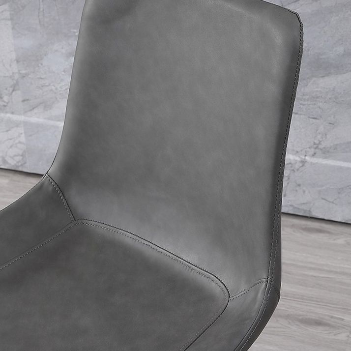 フェイクレザーダイニングチェアインダストリアルアームソリッドバックダイニングサイドチェア