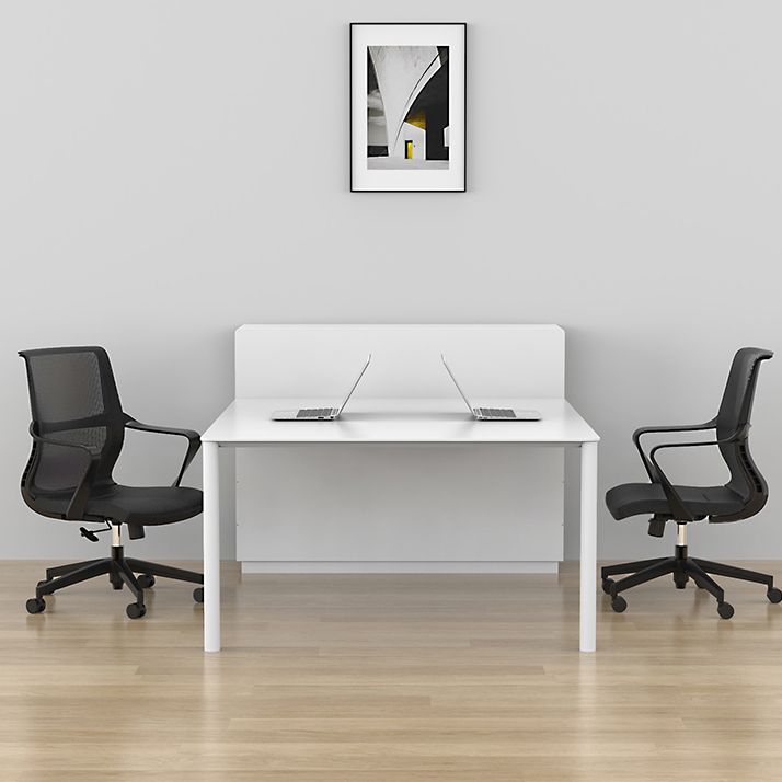 Chaise de bureau de style moderne, bras fixes à dossier moyen, chaise de travail ergonomique en maille