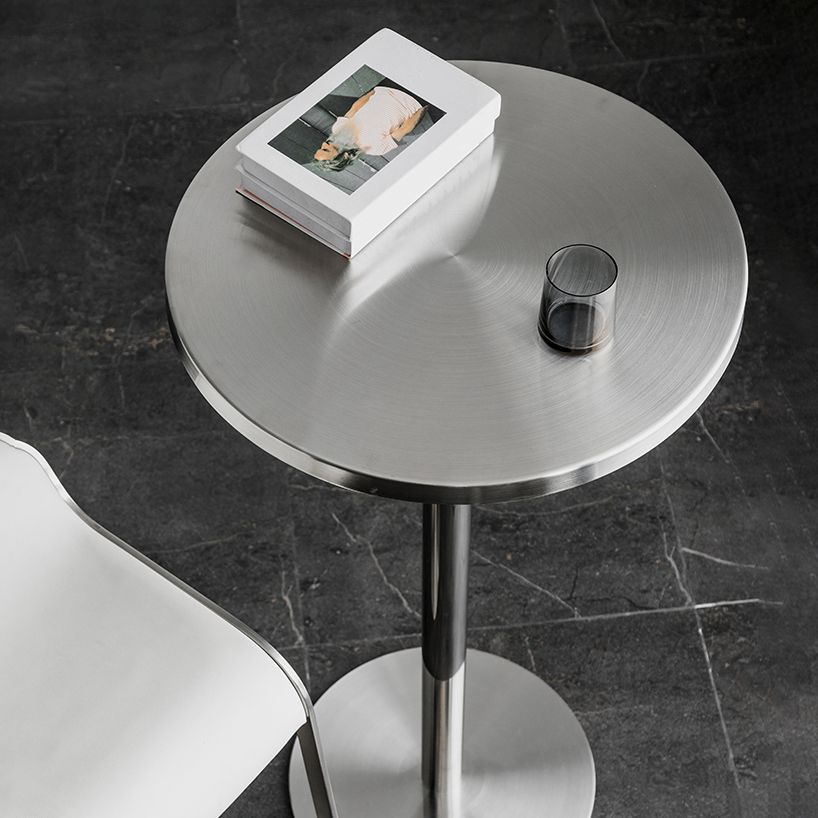 Modern Silver Metal Counter Table with Round Table Top Silver Pedestal Table Clearhalo 'Bar Furniture' 'Bar Tables' 'bar_tables' 'furn' 'furn_bar_tables' 'Furniture' 'furniture_bar_tables' 'Kitchen & Dining Furniture' 1200x1200_2df968bf-d208-4b3c-991e-99a3ba2f4ee1